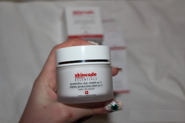 Skincode Protective Day Cream SPF12
